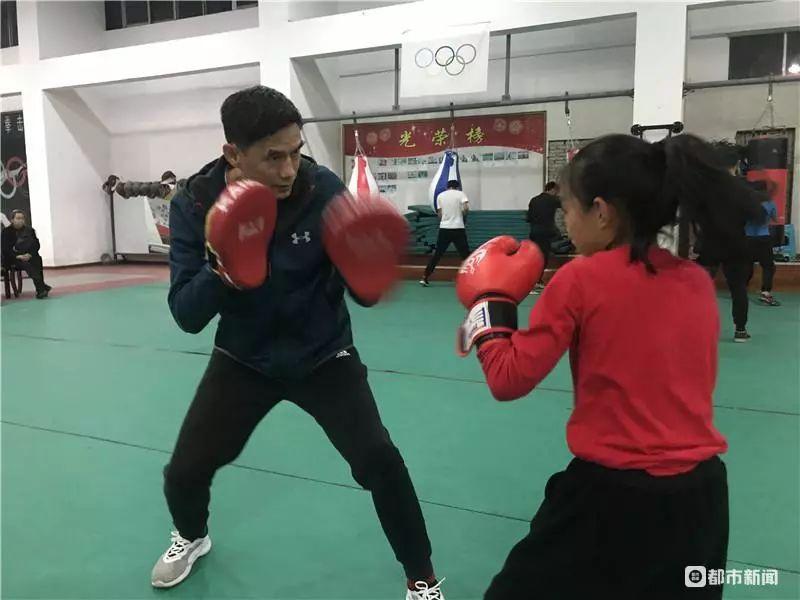 安顺市篮球俱乐部_安顺篮球比赛女子冠军有哪些_安顺市篮球协会