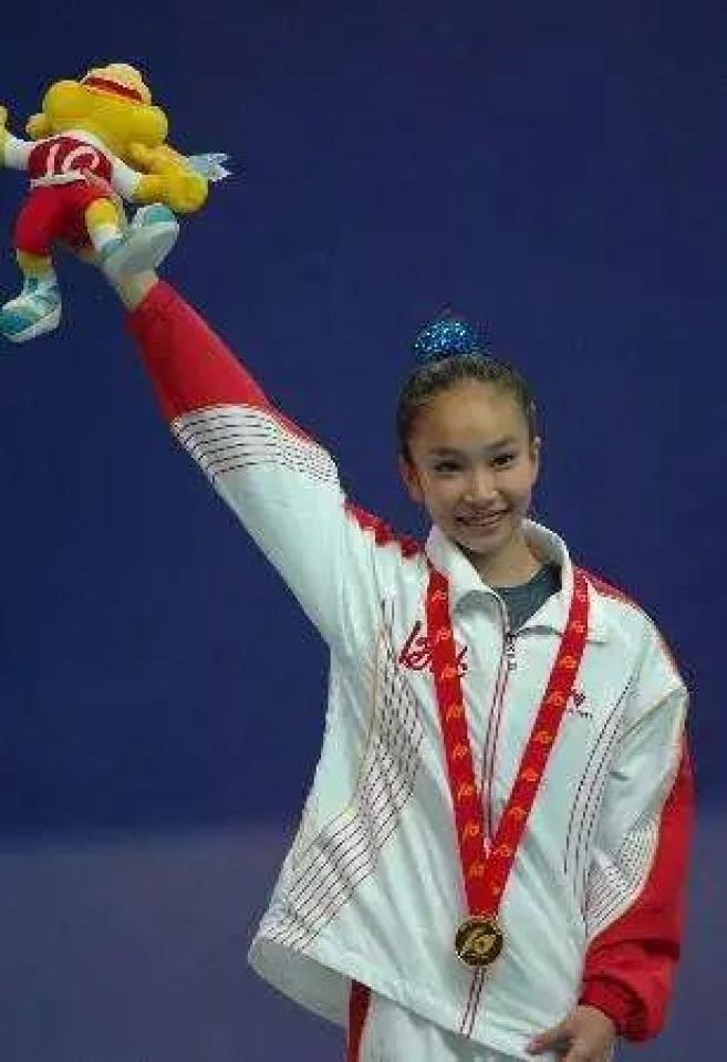 女子游泳比赛冠军_全国运动会女子游泳冠军_游泳女子冠军运动全国会获奖吗